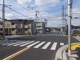 東橋本2丁目交差点　町田市方面を望むの写真
