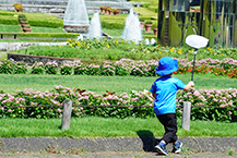 トンボとりの男の子(県立相模原公園)(2025年8月撮影分)の拡大写真を表示