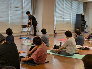 健康体操「自分の身体を整えるセルフコンディショニング」の写真