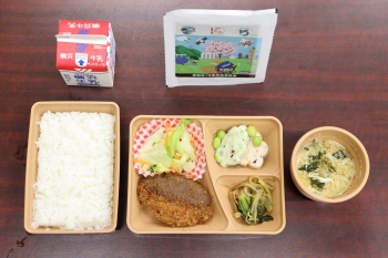 給食の写真