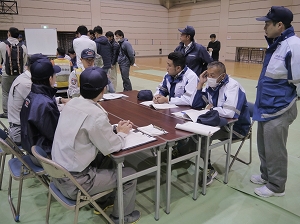 想定訓練(ディスカッション)の写真