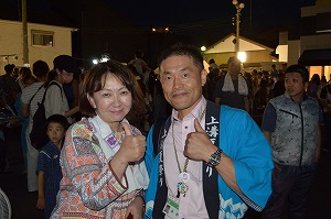 NATSUKIさんと区長 写真