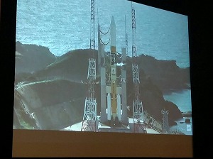 発射を待つH-2Aロケット 写真