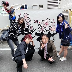 コスプレイヤーの方々と 写真