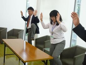 神経を刺激する体操 写真