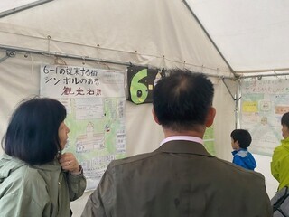 ブース見学(校長と共に)